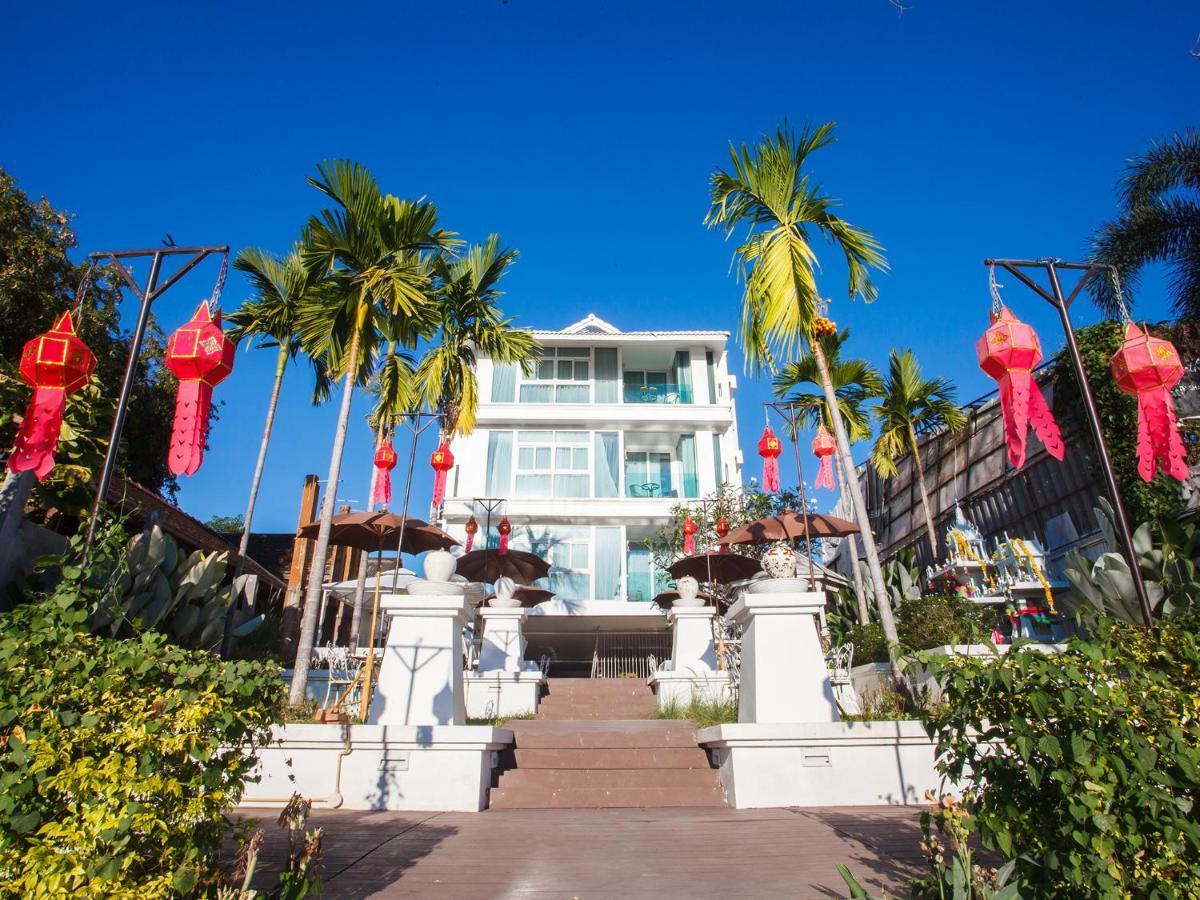 B2 Riverside Colonial Hotel — Photos 2
